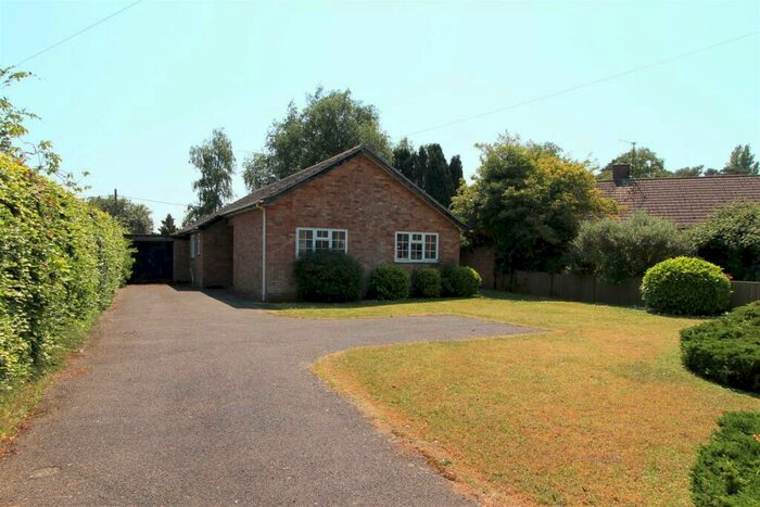 3 Bedroom Detached Bungalow For Sale In Mere Close, Great Barton, Bury St. Edmunds, IP31