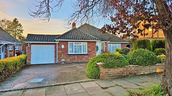 3 Bedroom Detached Bungalow For Sale In Upper Second Avenue, Frinton-On-Sea, CO13
