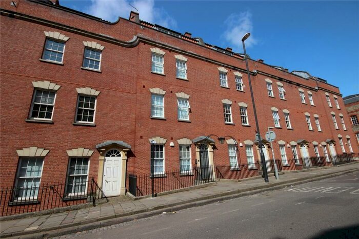 2 Bedroom Apartment To Rent In Century Place, St. Paul Street, City Centre, Bristol, BS2