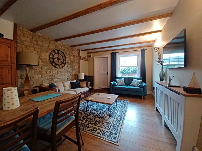 1 Bedroom Maisonette To Rent In High Street, Yardley Gobion, Yardley Gobion, NN12