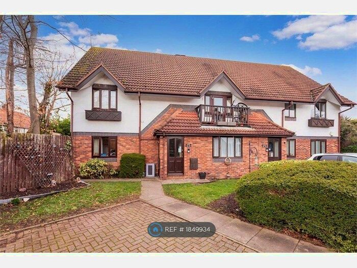 2 Bedroom Flat To Rent In Osprey Close, West Drayton, UB7