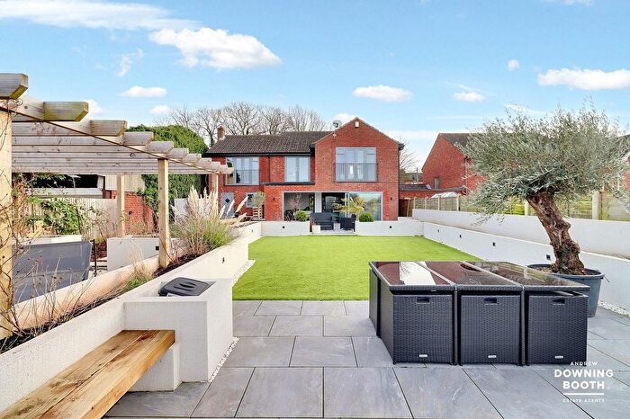 5 Bedroom Detached House For Sale In Main Road, Haunton, B79