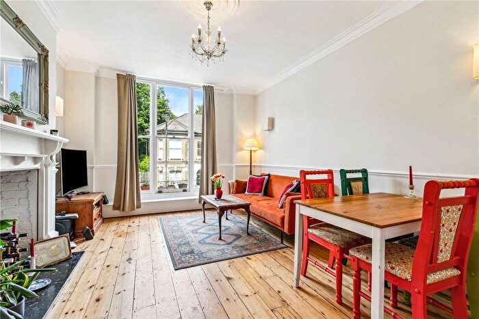 2 Bedroom Flat To Rent In Gipsy Hill, London, SE19