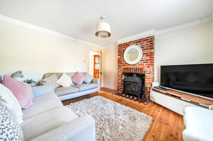 4 Bedroom Detached House For Sale In Upham Street, Upham, Southampton, Hampshire, SO32
