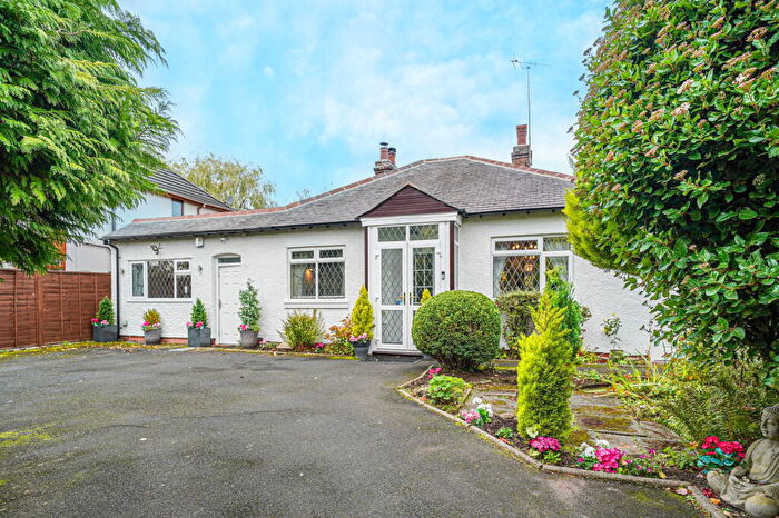 4 Bedroom Detached Bungalow For Sale In Creynolds Lane, Cheswick Green, B90