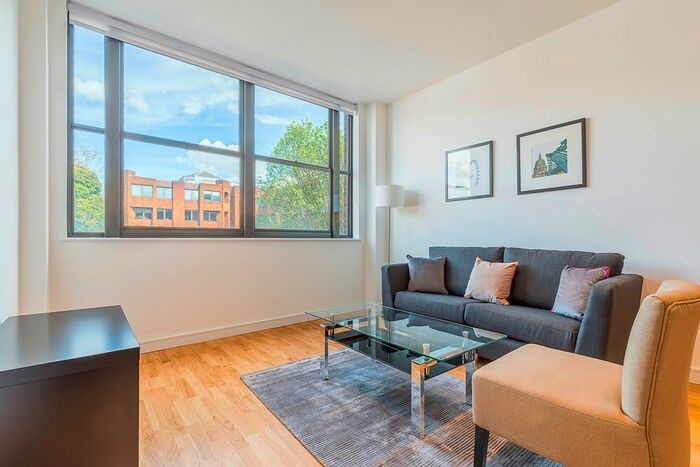 2 Bedroom Flat To Rent In Scimitar House, Eastern Road, Romford, Essex, RM1