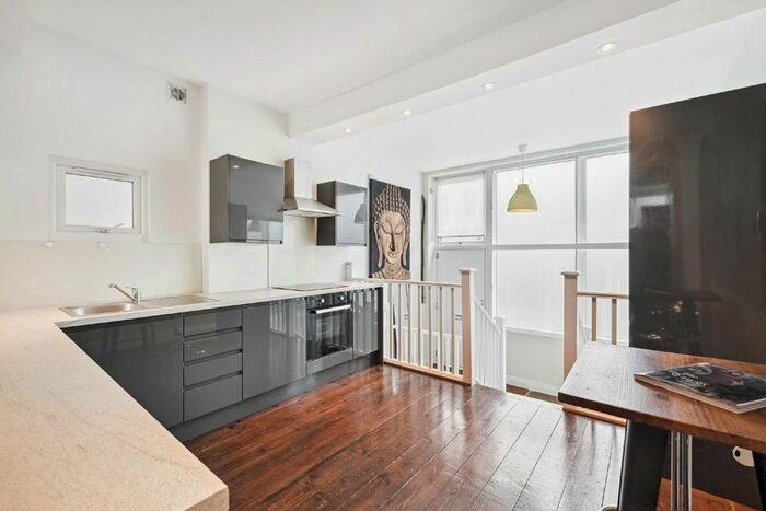 1 Bedroom Flat To Rent In Salisbury Pavement, Dawes Road, London, SW6