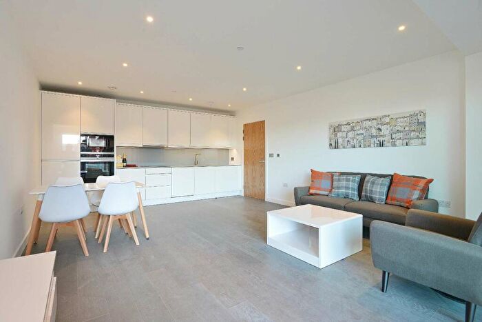 2 Bedroom Flat To Rent In Colindale Garden, Colindale, London, NW9