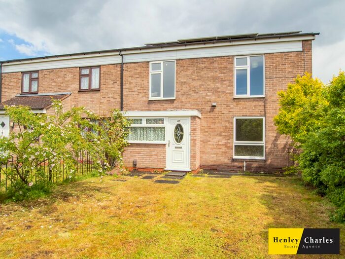 4 Bedroom End Of Terrace House To Rent In Chigwell Close, Castle Vale, Birmingham, B35