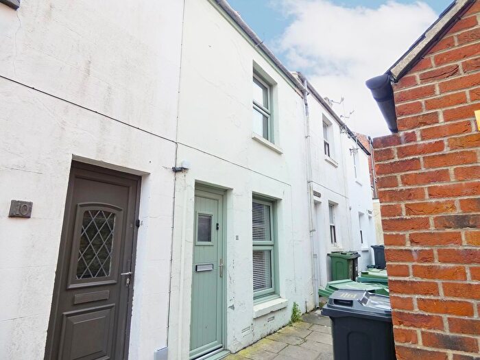 2 Bedroom Terraced House For Sale In Warwick Place, Ryde, PO33