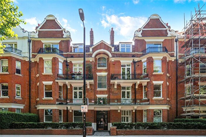 4 Bedroom Flat For Sale In Leith Mansions, Maida Vale, London, W9
