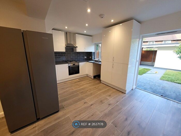 4 Bedroom Terraced House To Rent In Arundel Gardens, London, HA8