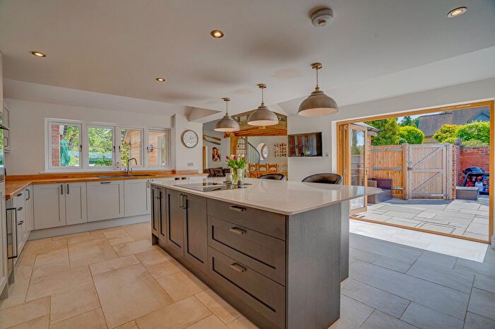 5 Bedroom Detached House For Sale In Swanwick Shore Road, Swanwick, Southampton, SO31