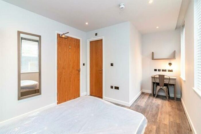 4 Bedroom Flat To Rent In Howard Street, Nottingham, Nottinghamshire, NG1