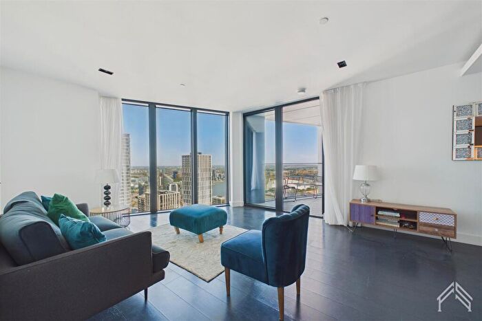 2 Bedroom Apartment To Rent In Amory Tower, Marsh Wall, Canary Wharf, London, E14