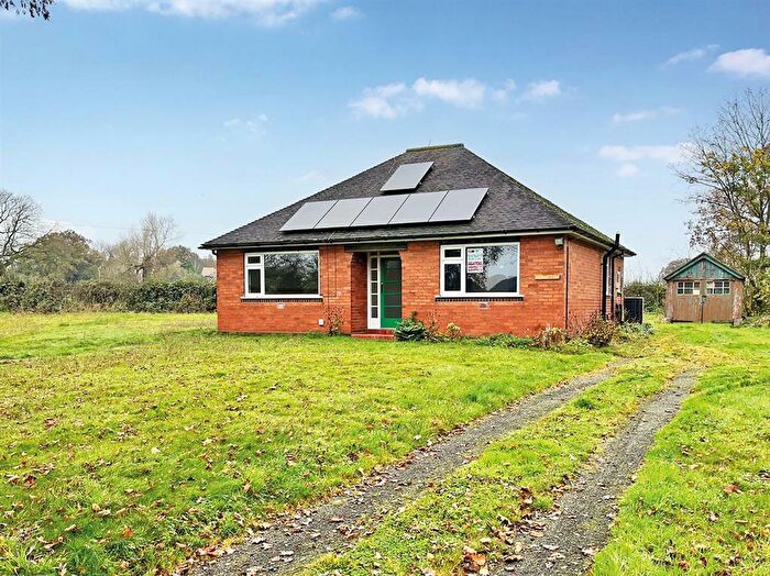2 Bedroom Detached Bungalow For Sale In Deans Lane, Balterley, Crewe, CW2