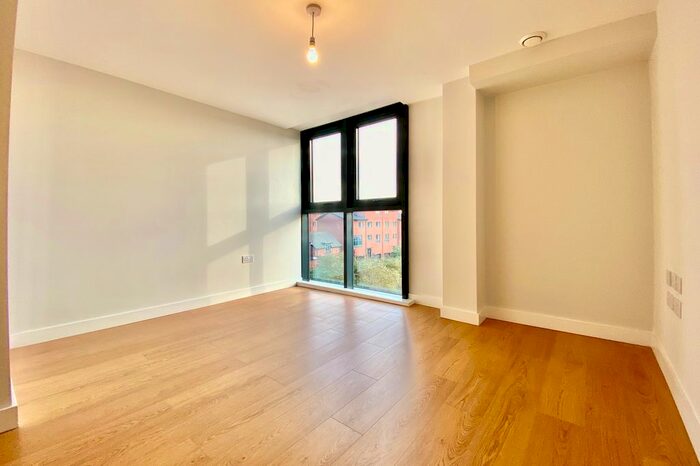 1 Bedroom Flat To Rent In Atkinson Street, Hunslet, Leeds, LS10