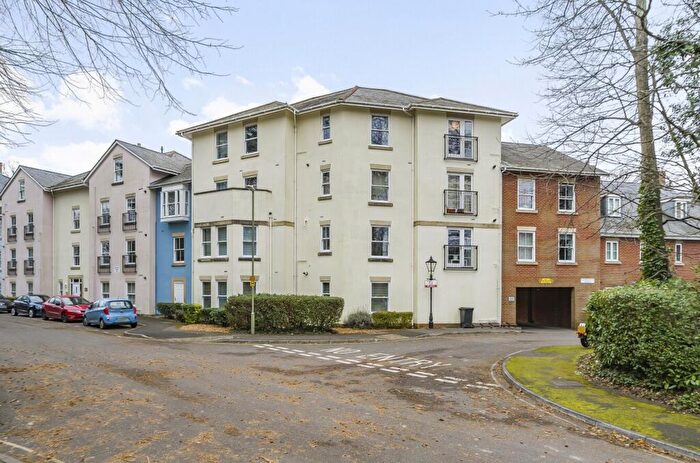 1 Bedroom Flat To Rent In Ashbourne Court, Winton Close, Winchester, Hampshire, SO22