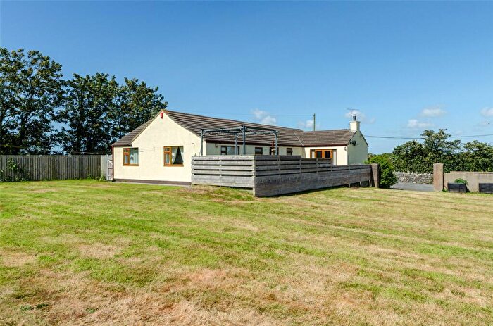 3 Bedroom Bungalow For Sale In Valley, Holyhead, Isle Of Anglesey, LL65