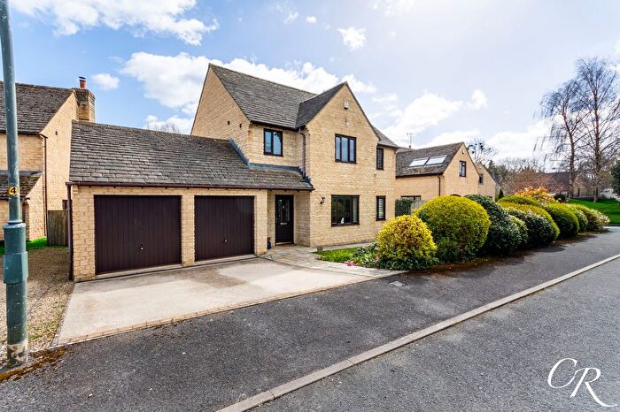4 Bedroom Detached House For Sale In Coln Rise, Andoversford, GL54
