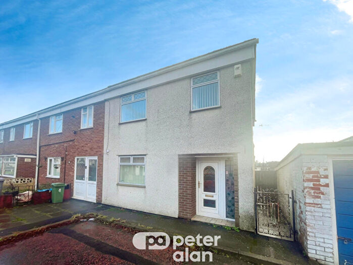 3 Bedroom House To Rent In Long Hollow, Cwmbran, NP44