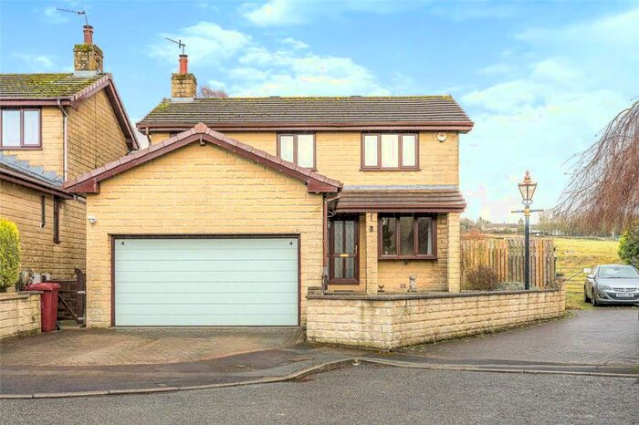 4 Bedroom Detached House For Sale In Gorple Green, Worsthorne, Burnley, BB10