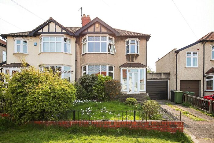 3 Bedroom Semi Detached House For Sale In West Broadway, Bristol, BS9