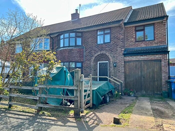 4 Bedroom Semi-Detached House For Sale In Hardwick Avenue, Allestree, Derby, Derbyshire, DE22