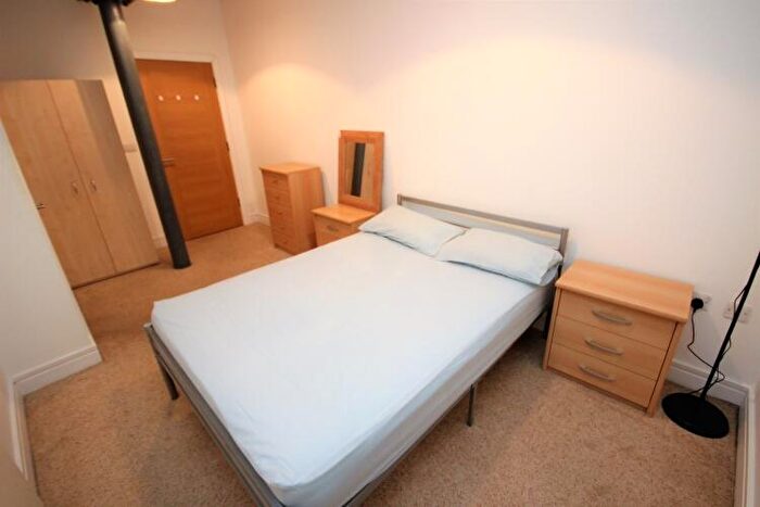 2 Bedroom Apartment To Rent In The Met Apartments Hilton Street, M1