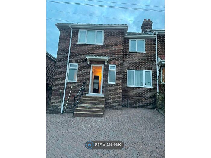 2 Bedroom End Of Terrace House To Rent In Rosslyn Avenue, Sunderland, SR2