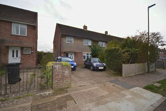 4 Bedroom Semi-Detached House To Rent In Duncan Road, Chichester, PO19