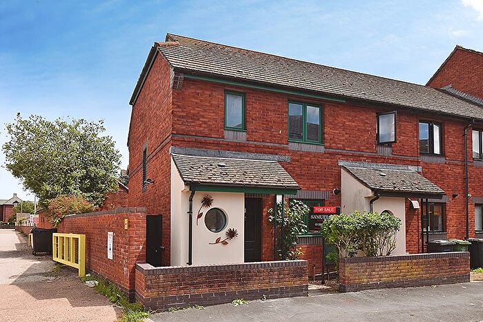 3 Bedroom Terraced House For Sale In Water Lane, Haven Banks, Exeter, EX2