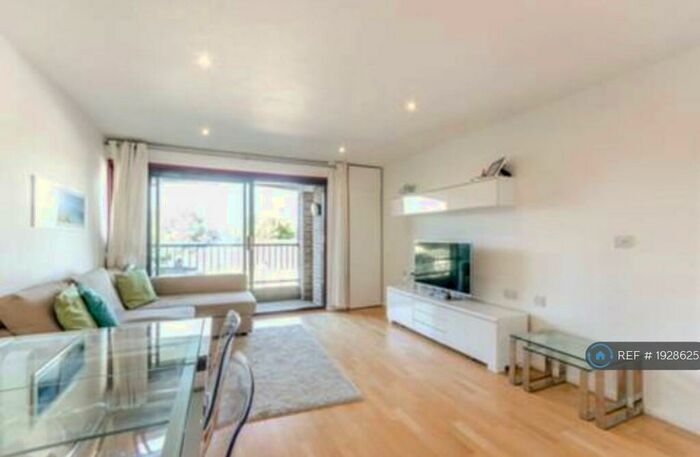 1 Bedroom Flat To Rent In Plymouth Wharf, London, E14