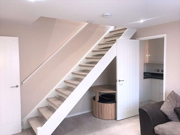 1 Bedroom End Of Terrace House To Rent In Fawley Green, Throop, BH8