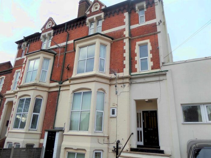 1 Bedroom Flat To Rent In Newbridge Crescent, Wolverhampton, WV6