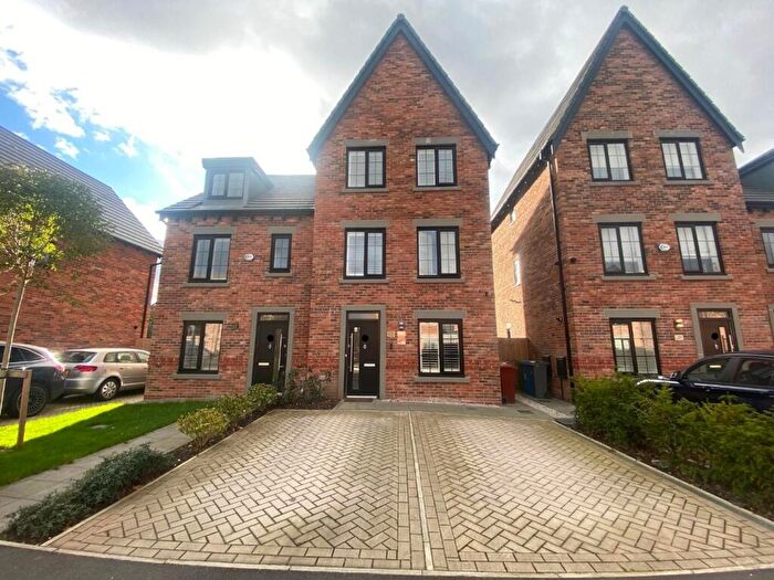 4 Bedroom House To Rent In Toddbrook Close, West Didsbury, Manchester, M20