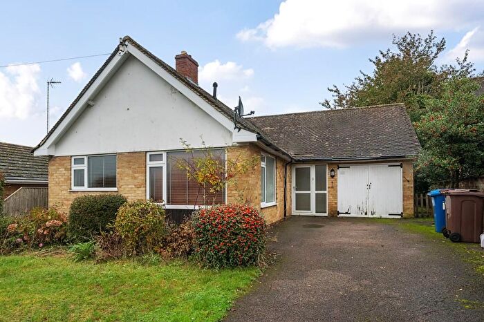 3 Bedroom Detached Bungalow For Sale In Banbury, Oxfordshire, OX15