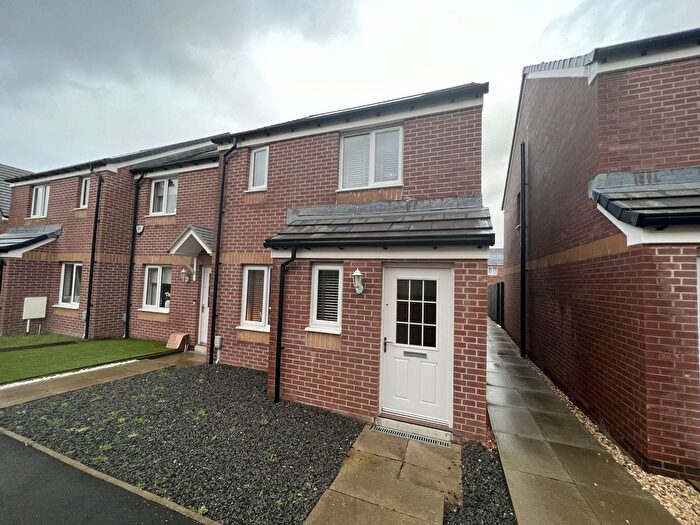 3 Bedroom End Terrace House To Rent In Patterton Range Way, Glasgow, G53