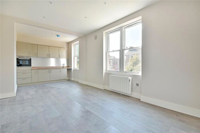 Studio To Rent In West End Lane, West Hampstead, NW6