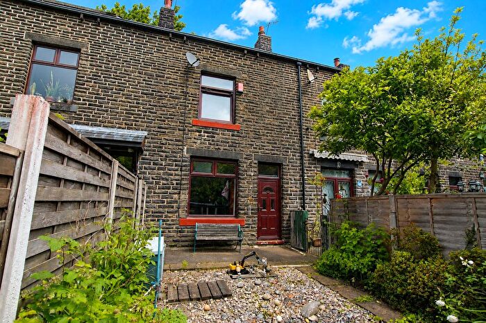 3 Bedroom Terraced House For Sale In Naze View, Todmorden, OL14