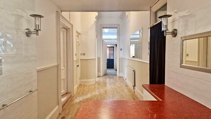 2 Bedroom Apartment To Rent In Palmeira Avenue Mansions, Church Road, Hove, BN3
