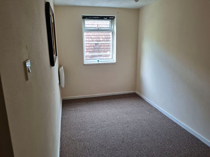 1 Bedroom Flat For Sale In Flat, Salisbury House, Lily Street, West Bromwich, B71