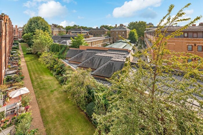 2 Bedroom Flat For Sale In Lower Sloane Street, London, SW1W