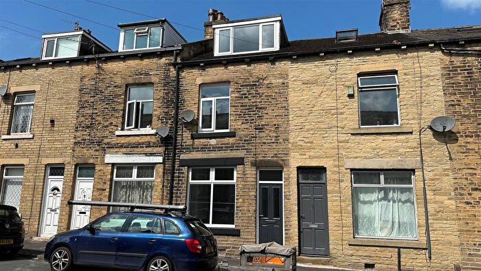 4 Bedroom Terraced House To Rent In Mount Terrace, Idle, Bradford, BD2