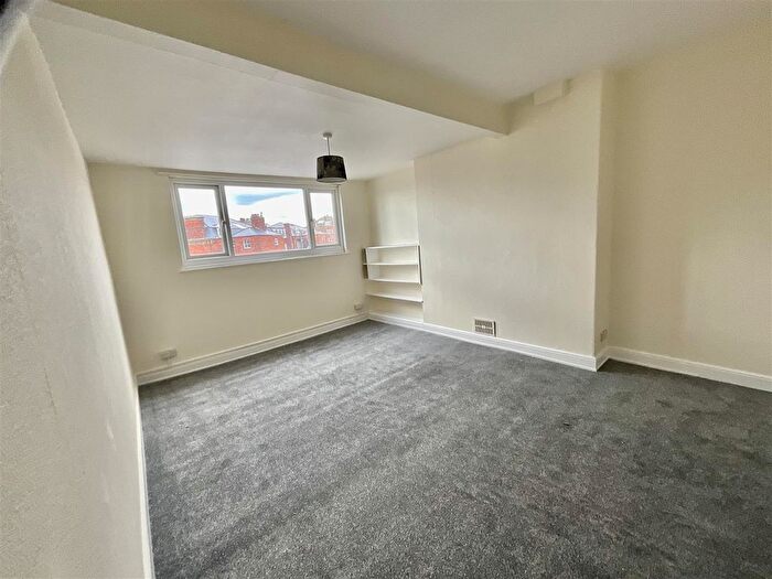 Property To Rent In Ramshill Road, Scarborough, YO11