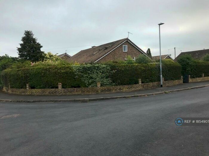 4 Bedroom Bungalow To Rent In Beech Close, Sproatley, Hull, HU11