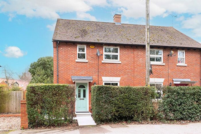 3 Bedroom Semi-Detached House For Sale In London Road, Aston Clinton, Aylesbury, HP22
