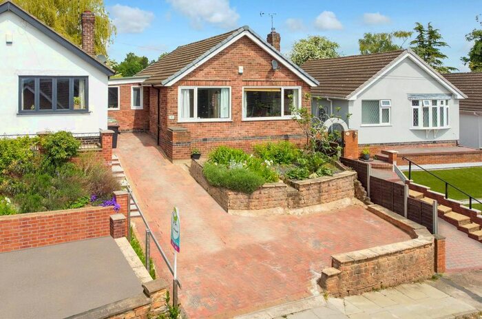 3 Bedroom Detached Bungalow To Rent In Redland Drive, Beeston, Nottingham, NG9