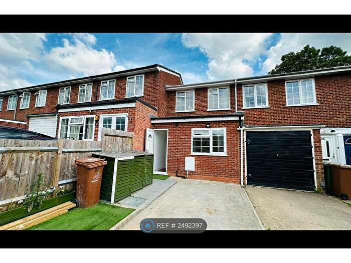 2 Bedroom Terraced House To Rent In Brandy Way, Sutton, SM2