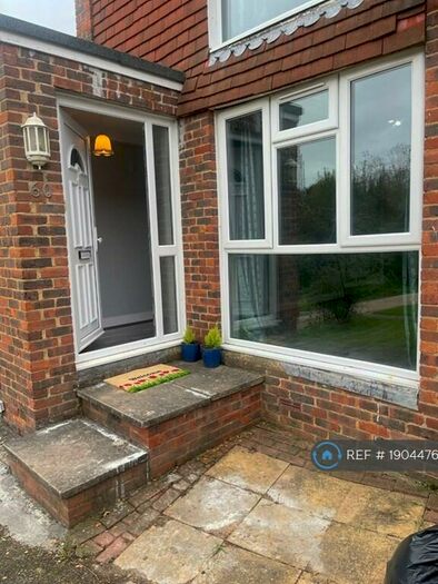 3 Bedroom Semi-Detached House To Rent In Fotherby Court, Maidenhead, SL6